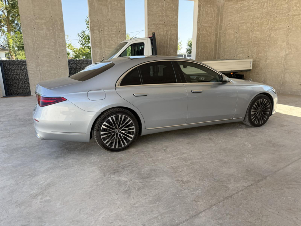Mercedes-Benz S-Razred 350